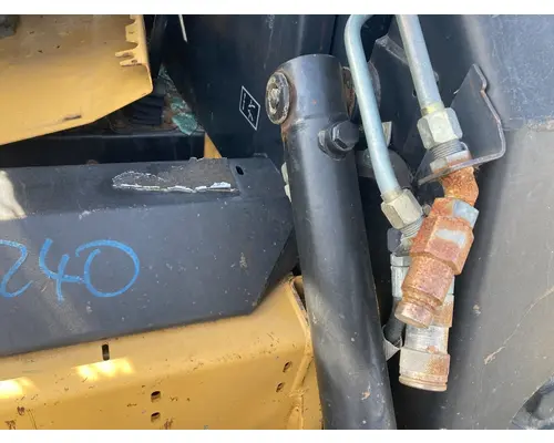 New Holland LX565 Equipment (Mounted)
