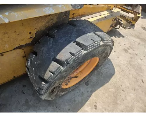 New Holland LX865 Equip Tire and Rim