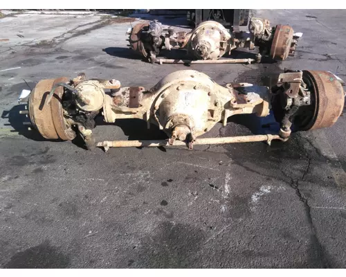 OSHKOSH 23.137 AXLE ASSEMBLY, FRONT (DRIVING)