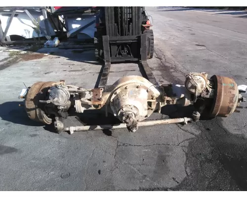 OSHKOSH 23.137 AXLE ASSEMBLY, FRONT (DRIVING)
