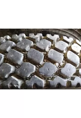 OTHER 11R24.5 TIRE