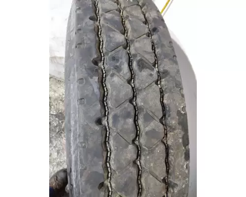 OTHER 11R24.5 TIRE