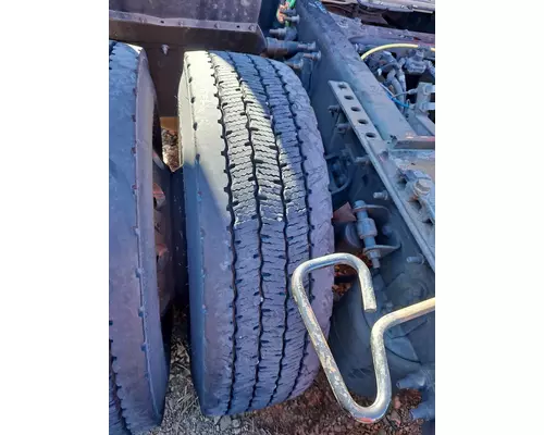 OTHER 275/80R22.5 TIRE