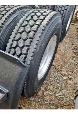 OTHER 275/80R22.5 TIRE