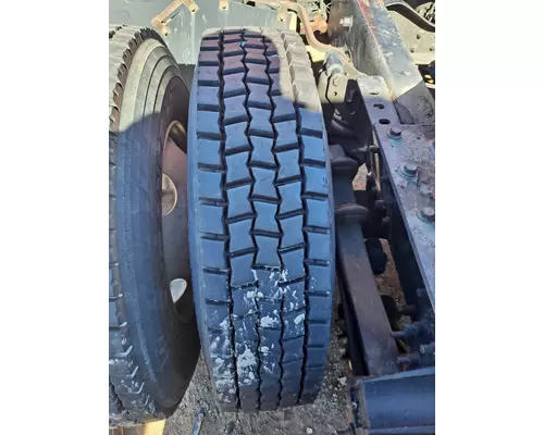 OTHER 275/80R22.5 TIRE