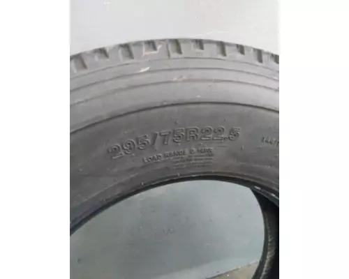 OTHER 275/80R22.5 TIRE