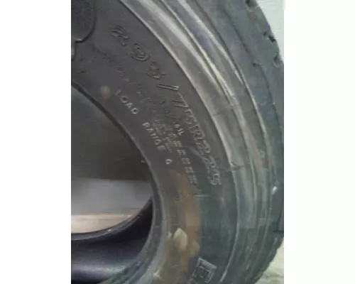 OTHER 275/80R22.5 TIRE