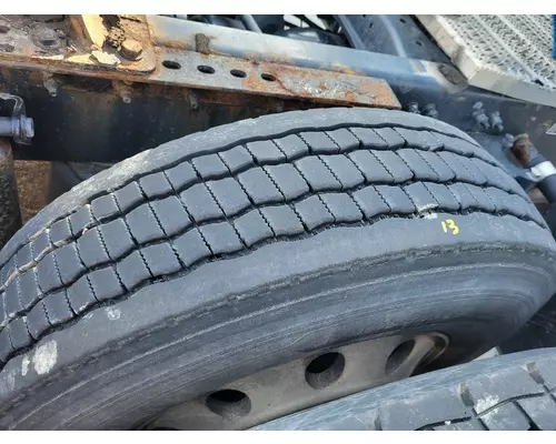 OTHER 275/80R22.5 TIRE