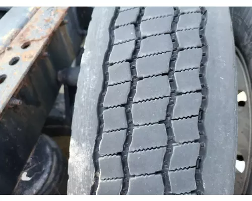 OTHER 275/80R22.5 TIRE