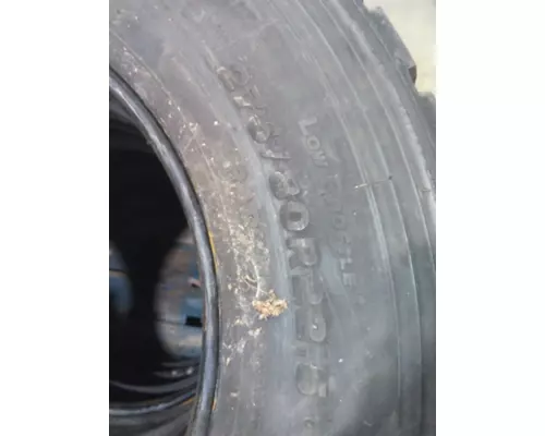 OTHER 275/80R22.5 TIRE