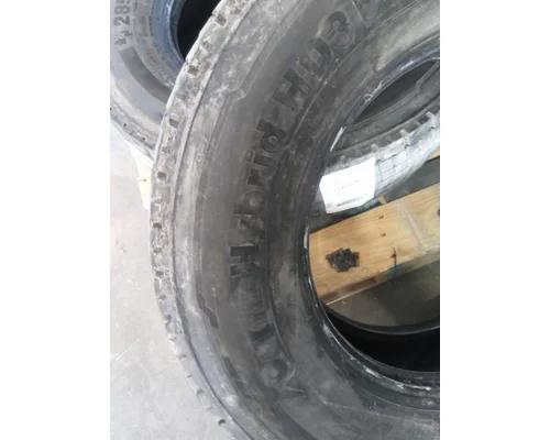 OTHER 285/70R19.5 TIRE