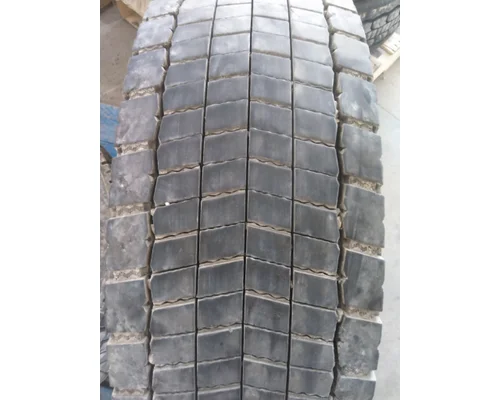 OTHER 285/70R19.5 TIRE