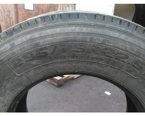 OTHER 295/75R22.5 TIRE