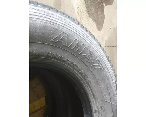 OTHER 295/75R22.5 TIRE