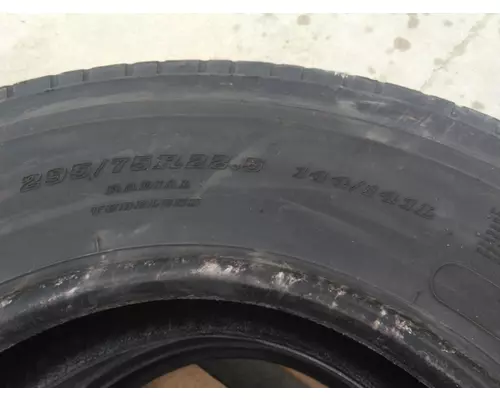 OTHER 295/75R22.5 TIRE