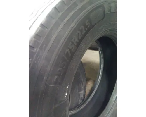 OTHER 295/75R22.5 TIRE