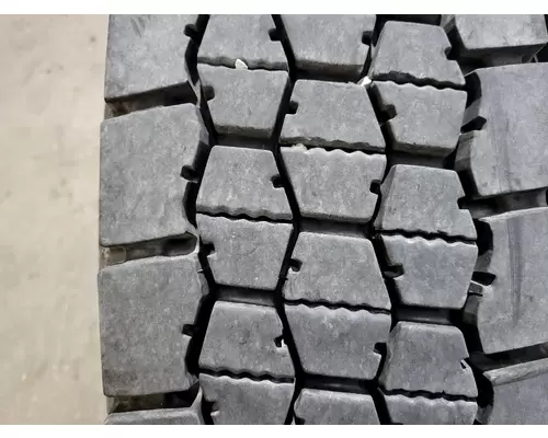 OTHER 295/75R22.5 TIRE