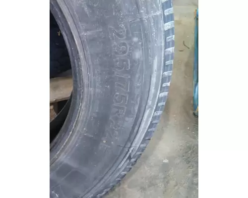 OTHER 295/75R22.5 TIRE