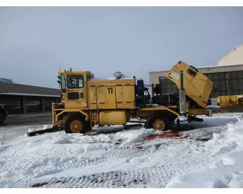 Oshkosh P-series Cab