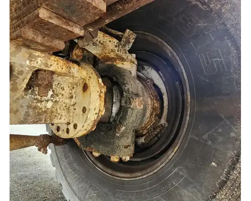 Spindle / Knuckle, Front Oshkosh S-series Complete Recycling Group LLC