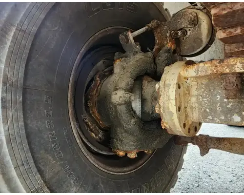 Spindle / Knuckle, Front Oshkosh S-series Complete Recycling Group LLC