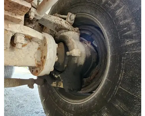 Spindle / Knuckle, Front Oshkosh S-series Complete Recycling Group LLC