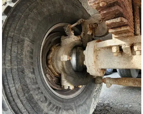 Spindle / Knuckle, Front Oshkosh S-series Complete Recycling Group LLC