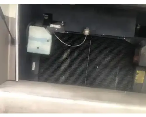 Radiator Oshkosh XC/RV Holst Truck Parts