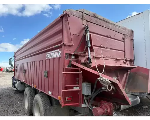 Body / Bed Other 20' Holst Truck Parts
