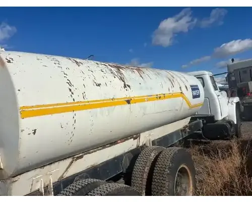 Other APROX 3000 GAL TANK Body  Bed