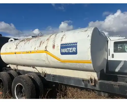 Other APROX 3000 GAL TANK Body  Bed