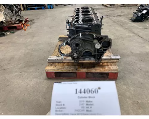 PACCAR 0965957 Cylinder Block