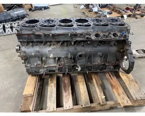 PACCAR 0967072 Cylinder Block