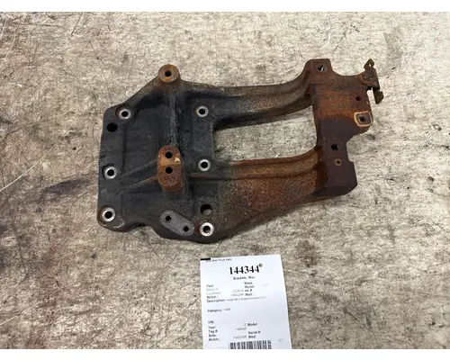 PACCAR 1821768 Brackets, Misc.