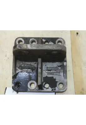 PACCAR 357 ENGINE MOUNTS, ENGINE (REAR)