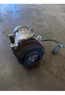 PACCAR 567 Air Conditioner Compressor