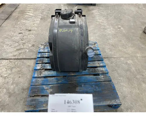 PACCAR 579 DEF Tank