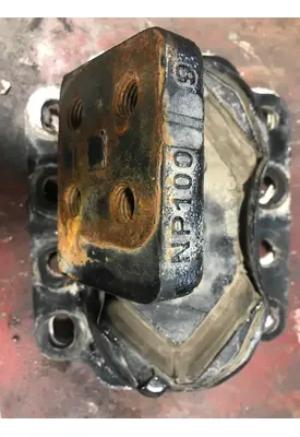 PACCAR 579 Engine Mounts