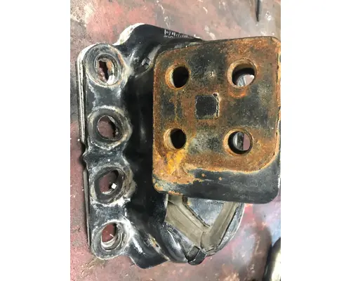 PACCAR 579 Engine Mounts