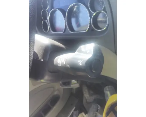 PACCAR 579 GEAR SHIFTER