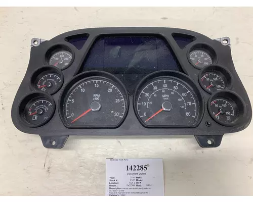 PACCAR 579 Instrument Cluster