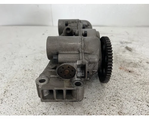 PACCAR 591121/02 Oil Pump