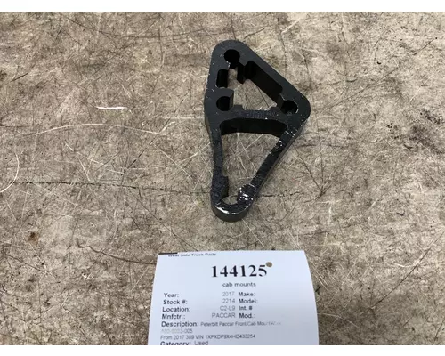 PACCAR A80-6033-005 cab mounts