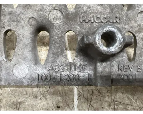 PACCAR A82-1107-100 Step