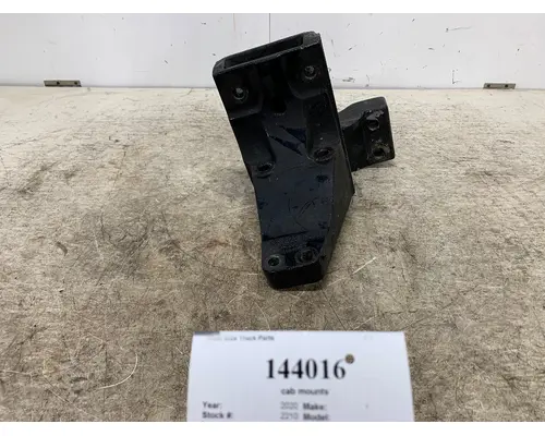 PACCAR A85-6136 cab mounts