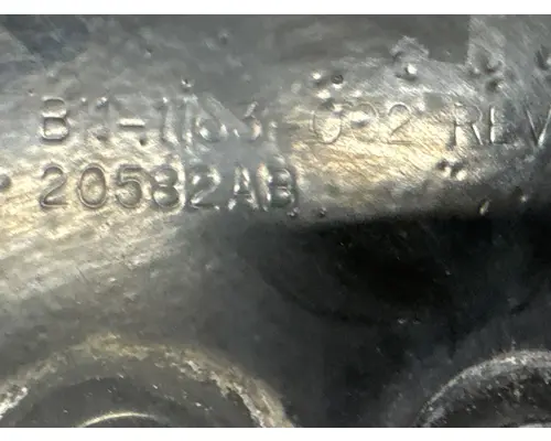 PACCAR B11-1163-002 Bumper Bracket, Front