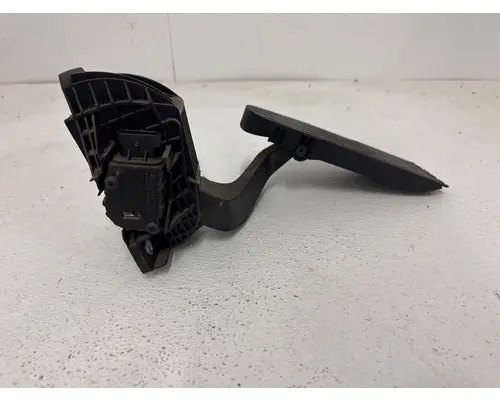 PACCAR D21-6021-100 Fuel Pedal Assembly
