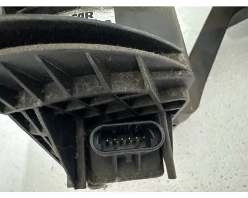 PACCAR D21-6021-100 Fuel Pedal Assembly