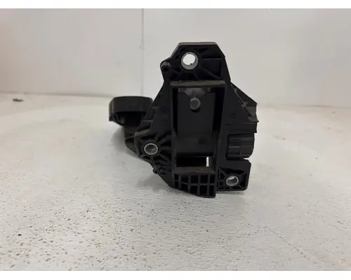 PACCAR D21-6021-100 Fuel Pedal Assembly