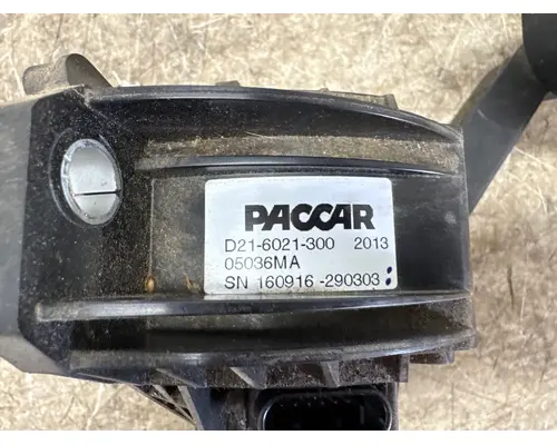 PACCAR D21-6021-300 Fuel Pedal Assembly